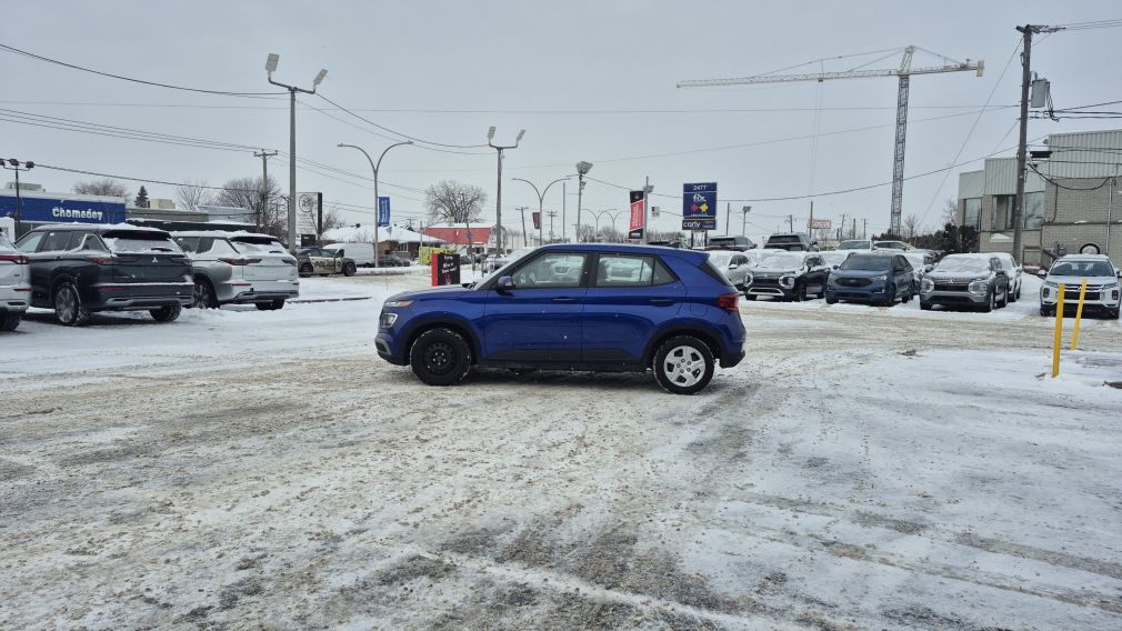Hyundai Venue Essential 2022 d&rsquo;occasion à vendre - 4