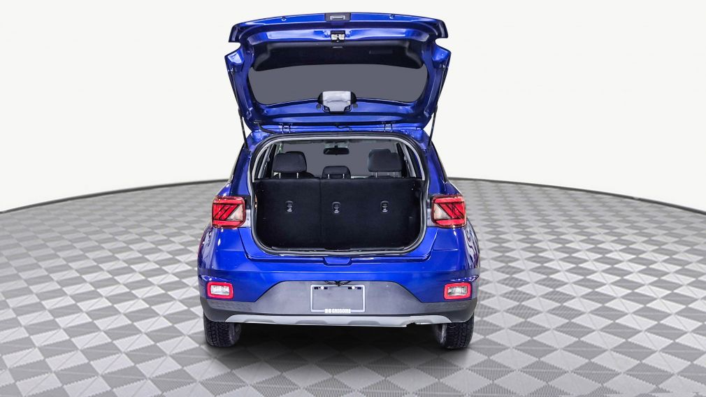 Hyundai Venue Essential 2022 d&rsquo;occasion à vendre - 9