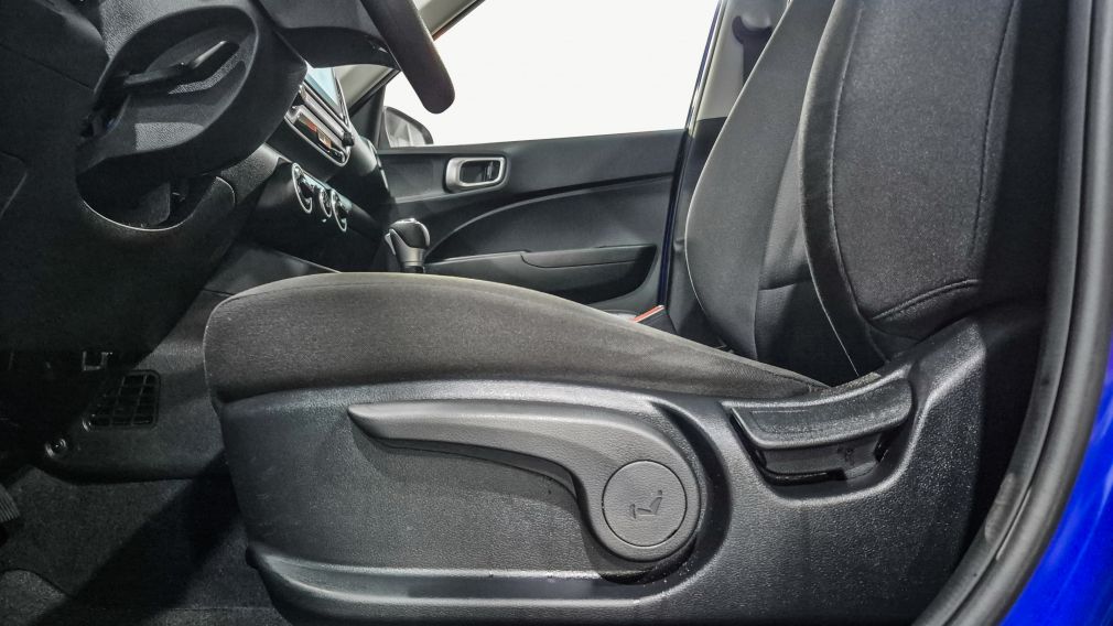 Hyundai Venue Essential 2022 d&rsquo;occasion à vendre - 12