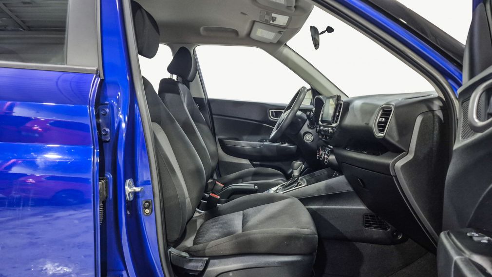 Hyundai Venue Essential 2022 d&rsquo;occasion à vendre - 15