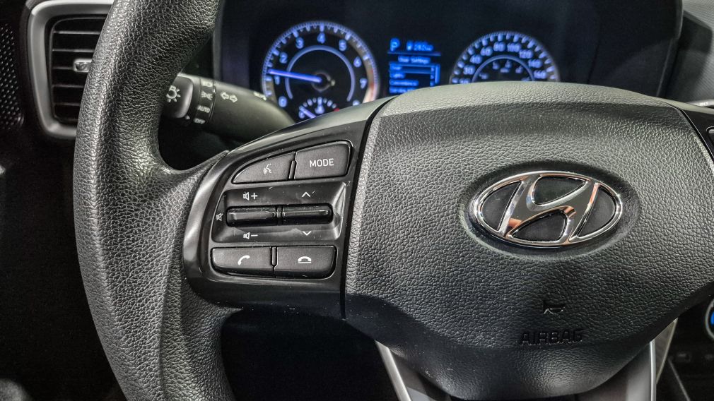 Hyundai Venue Essential 2022 d&rsquo;occasion à vendre - 19