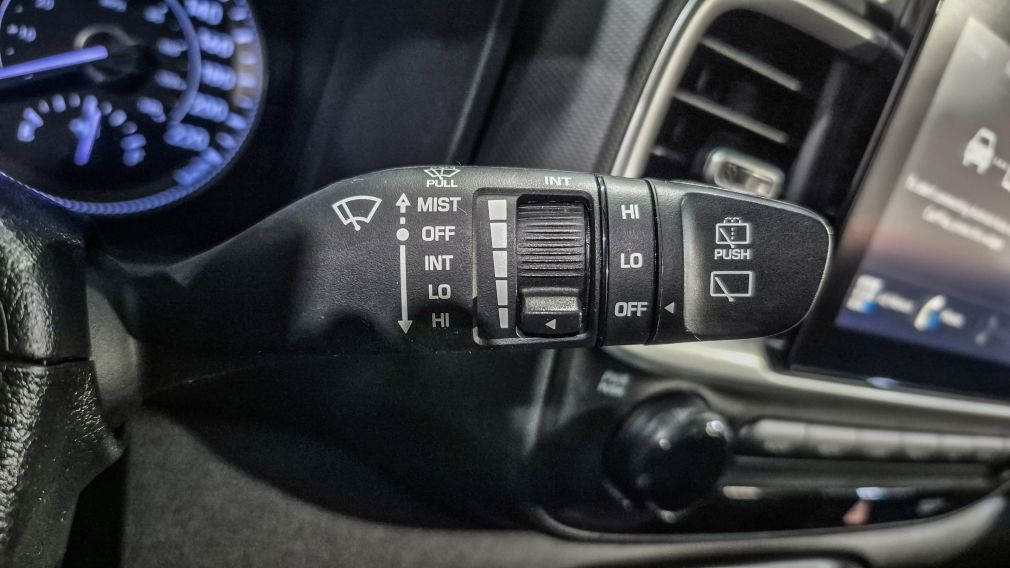 Hyundai Venue Essential 2022 d&rsquo;occasion à vendre - 18