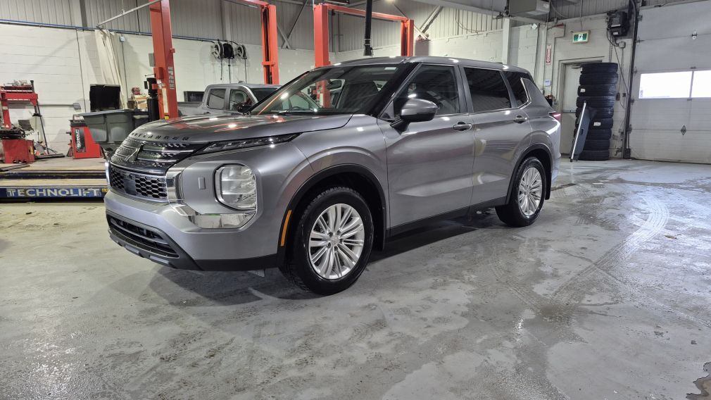 Mitsubishi Outlander ES 2022 d&rsquo;occasion à vendre - 3