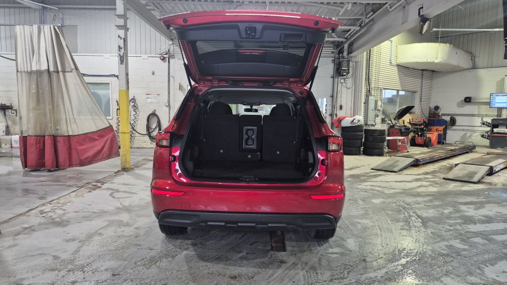 Mitsubishi Outlander PHEV ES 2023 d&rsquo;occasion à vendre - 25