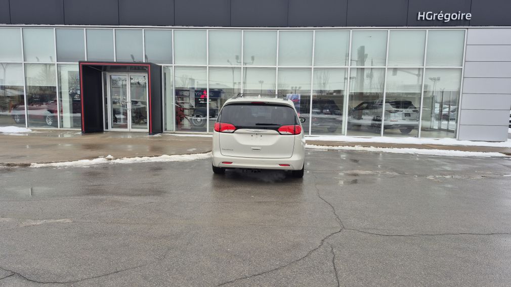 Chrysler Pacifica Touring 2019 d&rsquo;occasion à vendre - 6