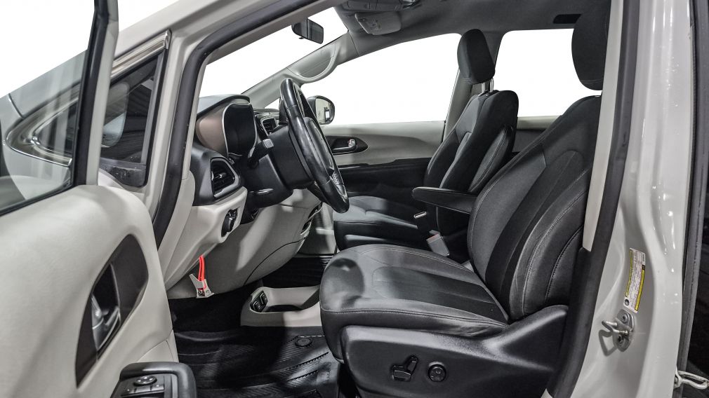 Chrysler Pacifica Touring 2019 d&rsquo;occasion à vendre - 9
