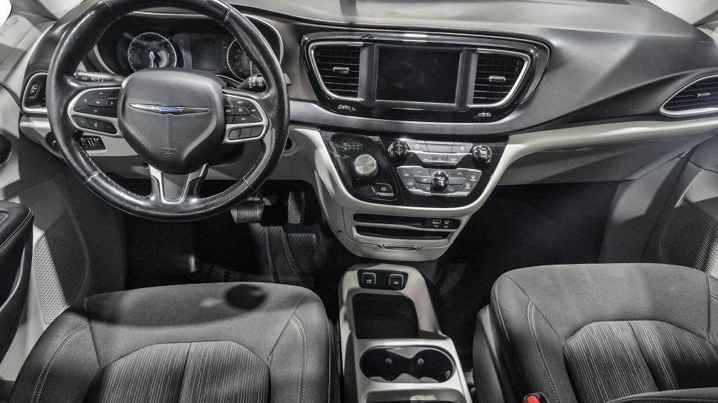 Chrysler Pacifica Touring 2019 d&rsquo;occasion à vendre - 12