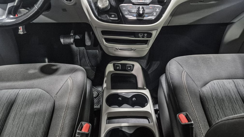 Chrysler Pacifica Touring 2019 d&rsquo;occasion à vendre - 14