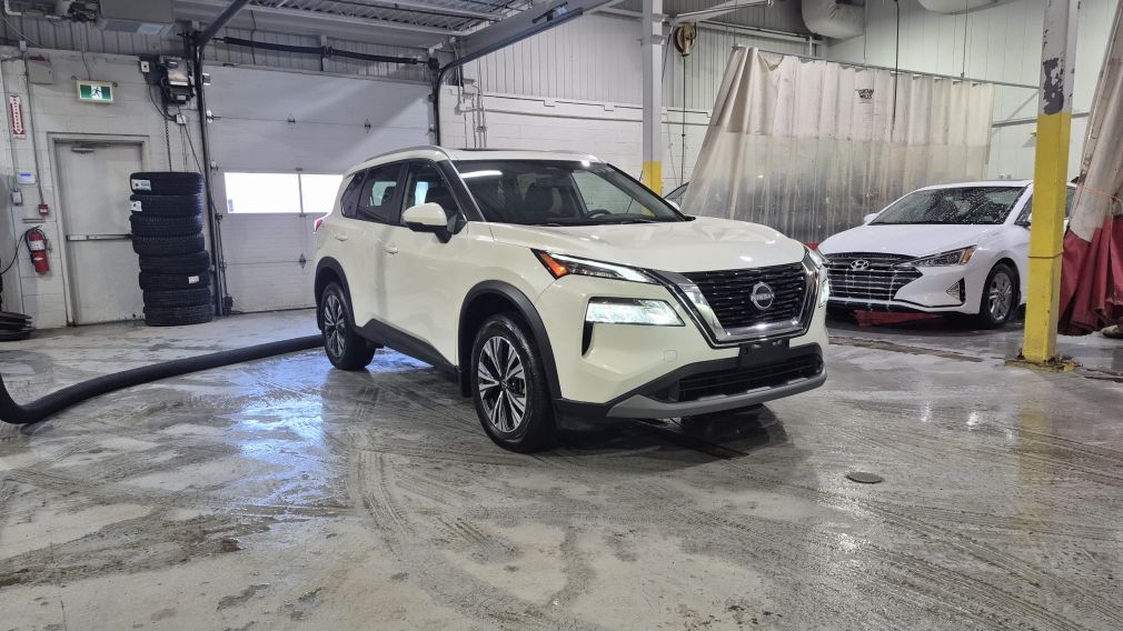 Nissan Rogue SV Moonroof