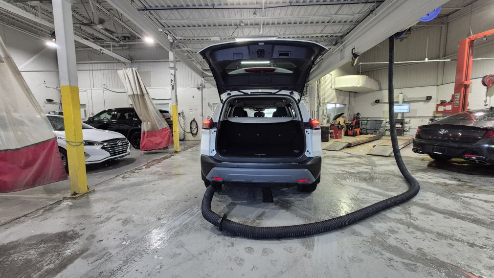 Nissan Rogue SV Moonroof 2023 d&rsquo;occasion à vendre - 22