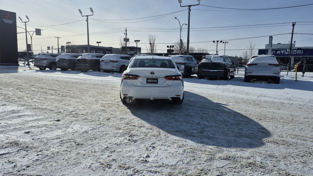 Toyota Camry Hybrid SE 2022 d&rsquo;occasion à vendre - 6