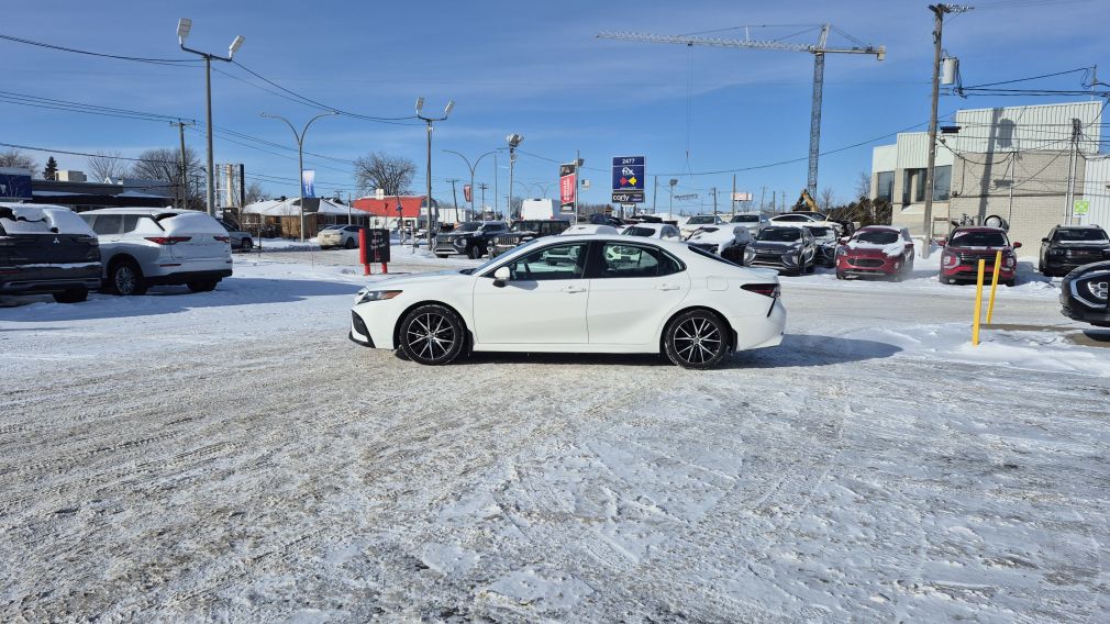 Toyota Camry Hybrid SE 2022 d&rsquo;occasion à vendre - 4