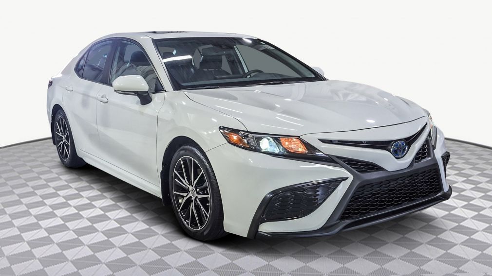 Toyota Camry Hybrid SE