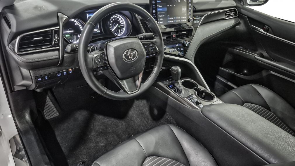 Toyota Camry Hybrid SE 2022 d&rsquo;occasion à vendre - 12