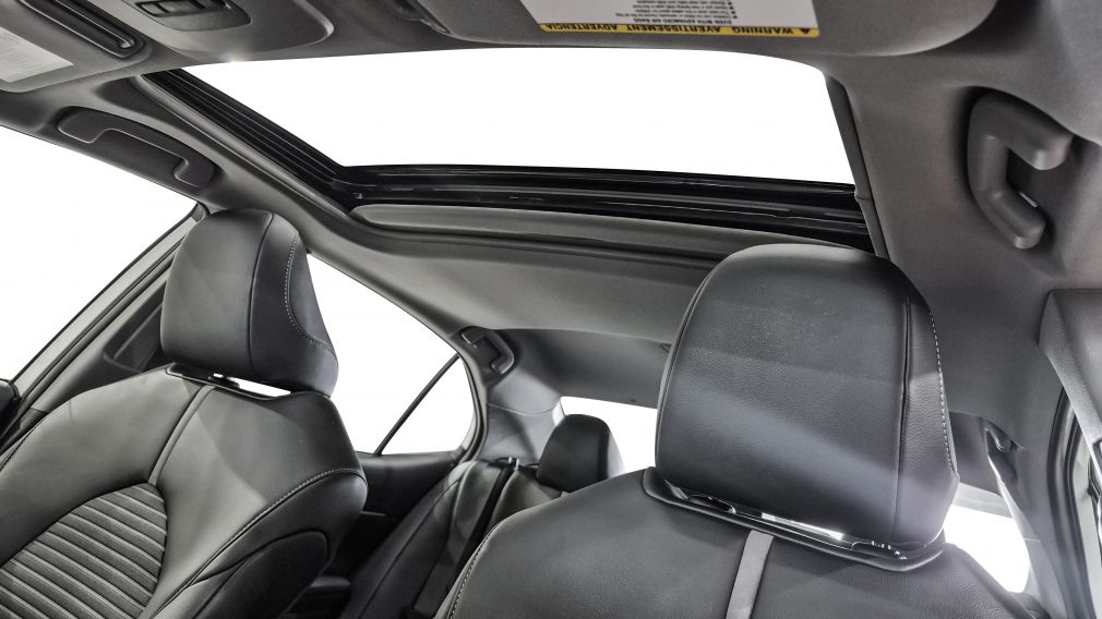 Toyota Camry Hybrid SE 2022 d&rsquo;occasion à vendre - 14