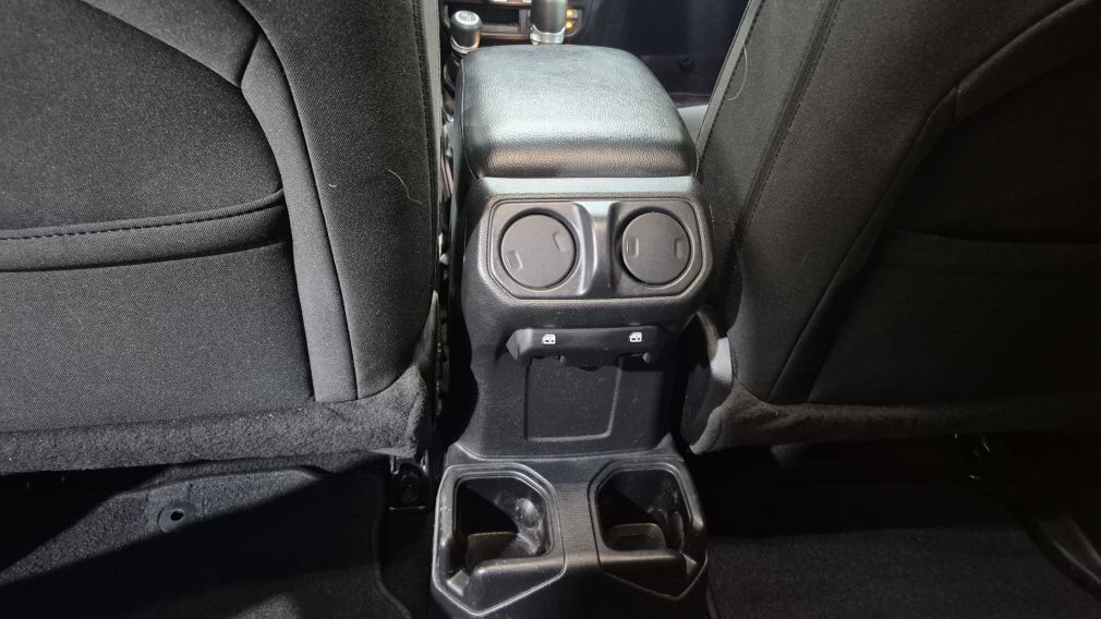 Jeep Wrangler Unlimited Sport 2022 d&rsquo;occasion à vendre - 24