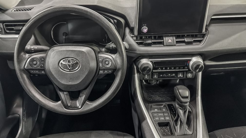 Toyota Rav 4 LE 2024 d&rsquo;occasion à vendre - 20