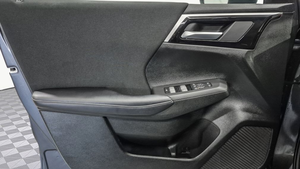 Mitsubishi Outlander PHEV SE 2025 d&rsquo;occasion à vendre - 10