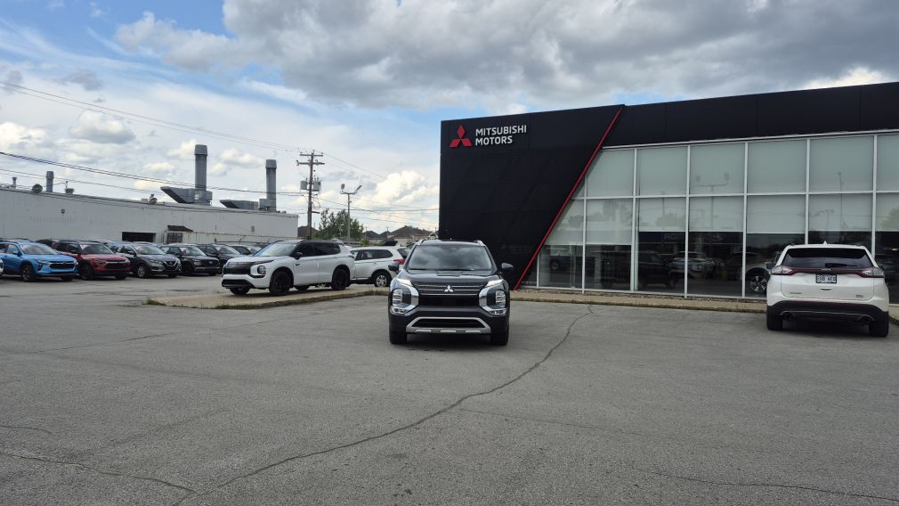 Mitsubishi Outlander PHEV SE 2025 d&rsquo;occasion à vendre - 2