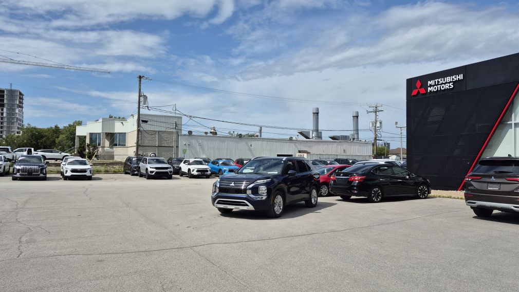 Mitsubishi Outlander PHEV LE 2025 d&rsquo;occasion à vendre - 3