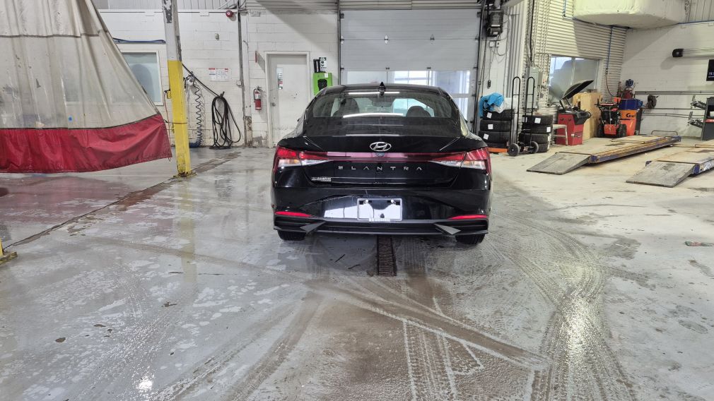 Hyundai Elantra Preferred 2023 d&rsquo;occasion à vendre - 6