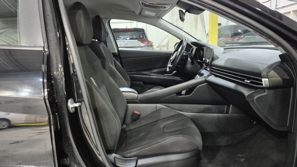 Hyundai Elantra Preferred 2023 d&rsquo;occasion à vendre - 22