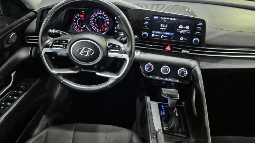 Hyundai Elantra Preferred 2023 d&rsquo;occasion à vendre - 14