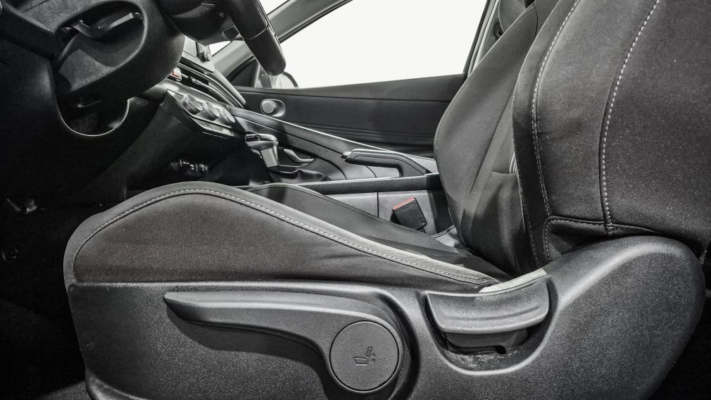 Hyundai Elantra Preferred 2023 d&rsquo;occasion à vendre - 12
