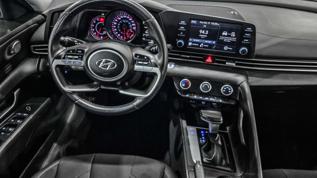 Hyundai Elantra Preferred 2023 d&rsquo;occasion à vendre - 14