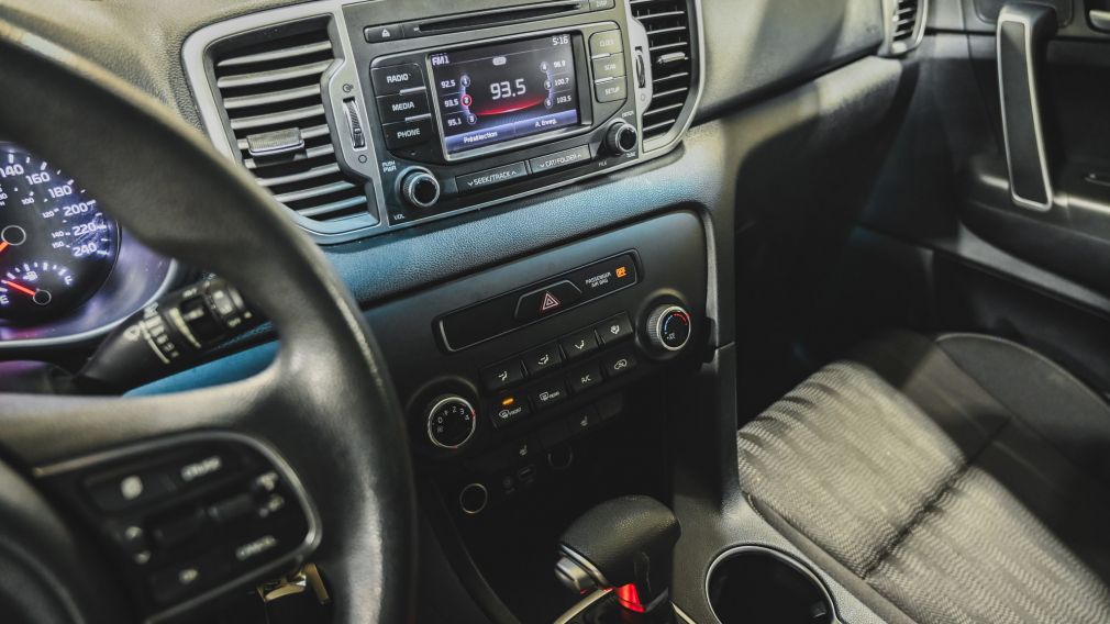 Kia Sportage LX 2018 d&rsquo;occasion à vendre - 19