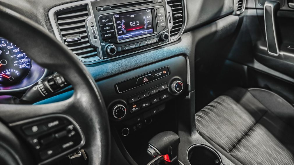 Kia Sportage LX 2018 d&rsquo;occasion à vendre - 19