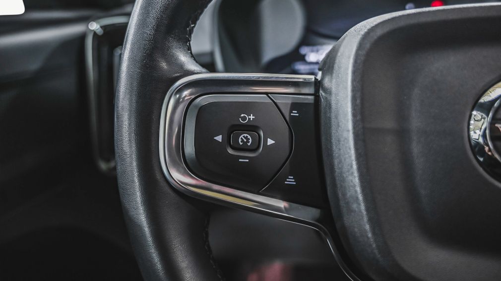 Volvo XC40 Plus 2023 d’occasion à vendre - 17