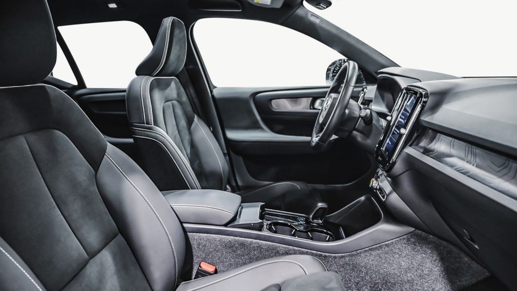 Volvo XC40 Plus 2023 d’occasion à vendre - 26