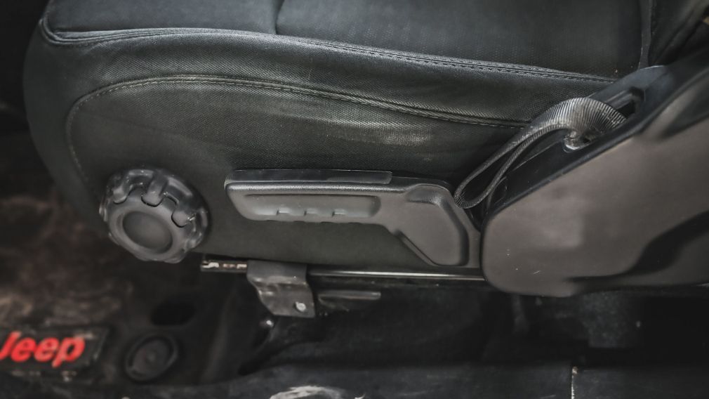 Jeep Wrangler Sport 2019 d&rsquo;occasion à vendre - 14