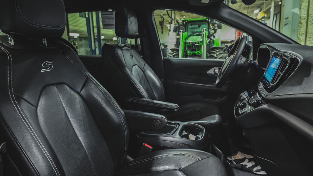 Chrysler Pacifica Touring L 2022 d&rsquo;occasion à vendre - 28