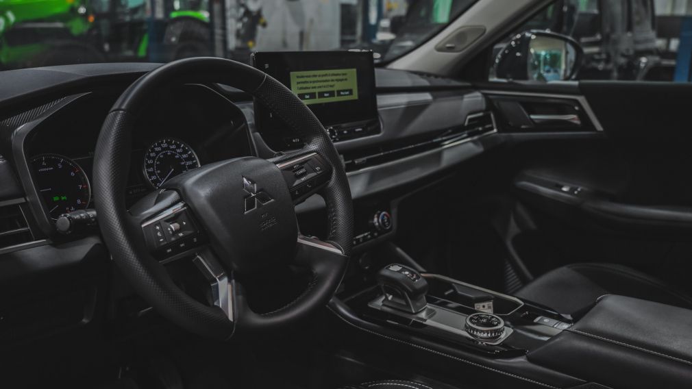 Mitsubishi Outlander ES 2025 d&rsquo;occasion à vendre - 13
