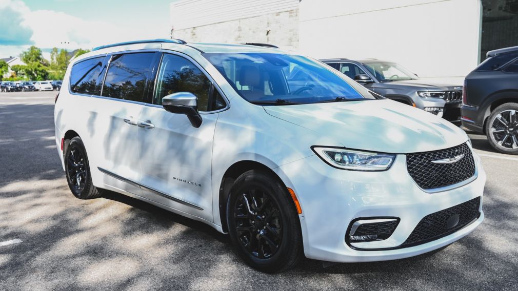 Chrysler Pacifica Pinnacle 2023 d&rsquo;occasion à vendre