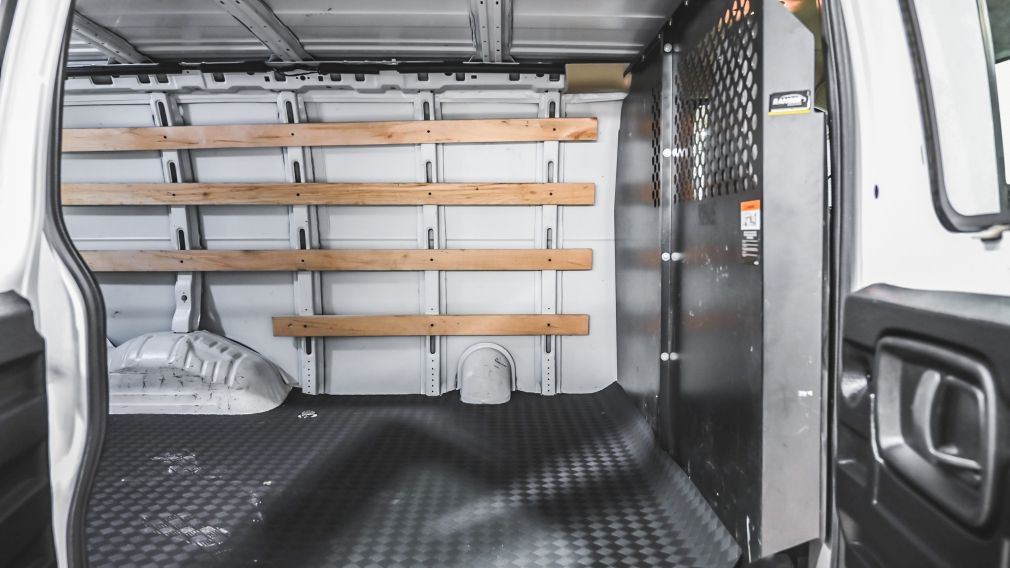 GMC Savana RWD 2500 135&Prime; 2023 d&rsquo;occasion à vendre - 10