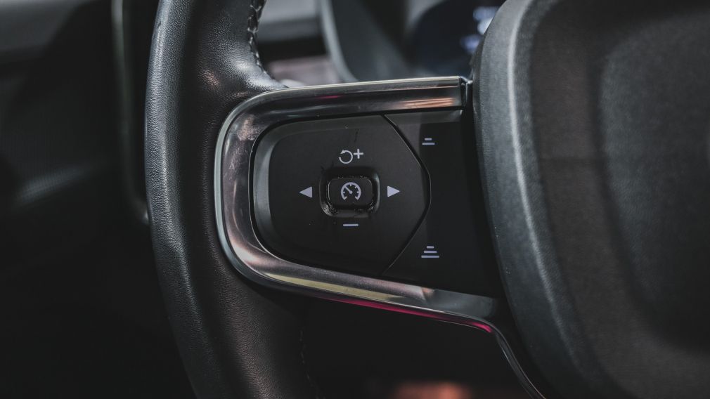 Volvo XC40 Core 2023 d&rsquo;occasion à vendre - 17