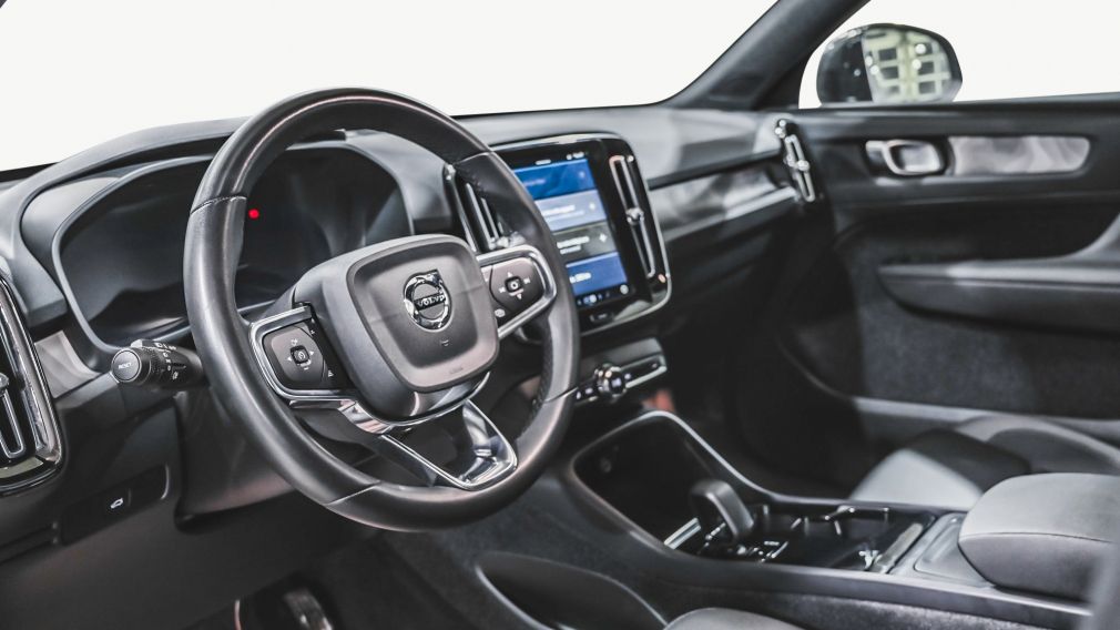 Volvo XC40 Core 2023 d&rsquo;occasion à vendre - 13