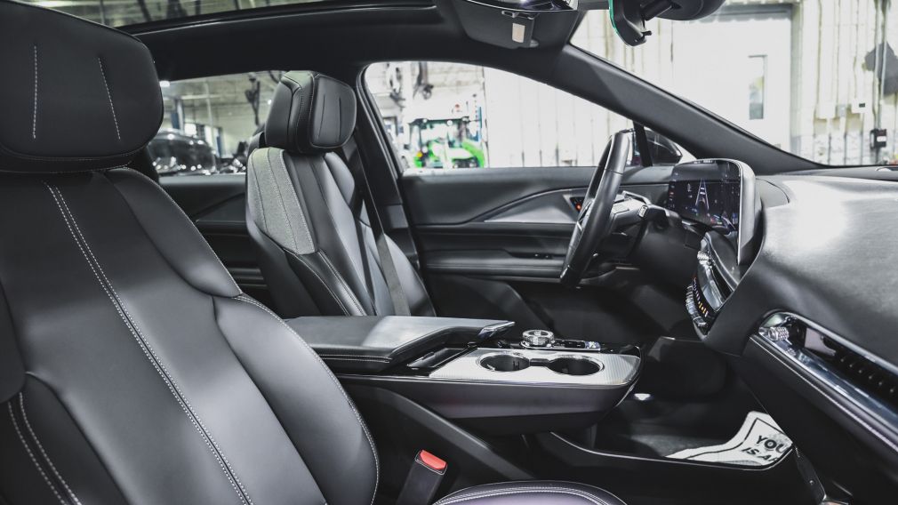 Cadillac LYRIQ Tech 2024 d’occasion à vendre - 29