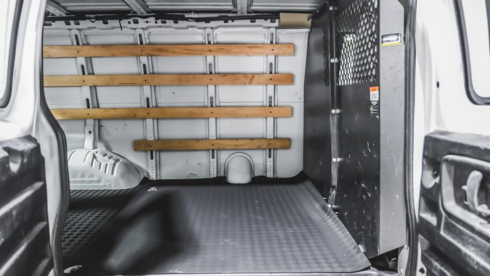 GMC Savana RWD 2500 135″ 2023 d’occasion à vendre - 10