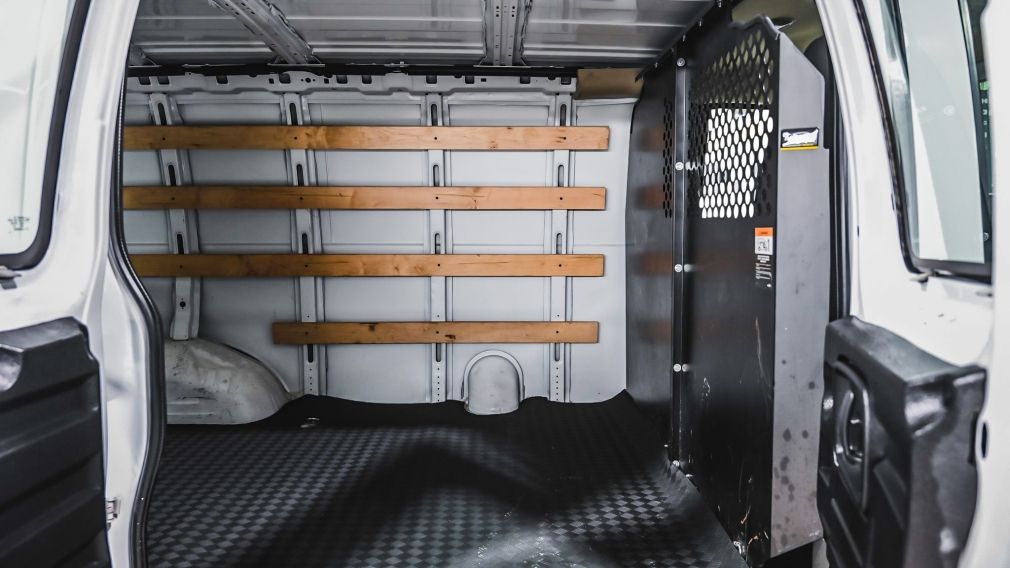 GMC Savana RWD 2500 135″ 2023 d’occasion à vendre - 10