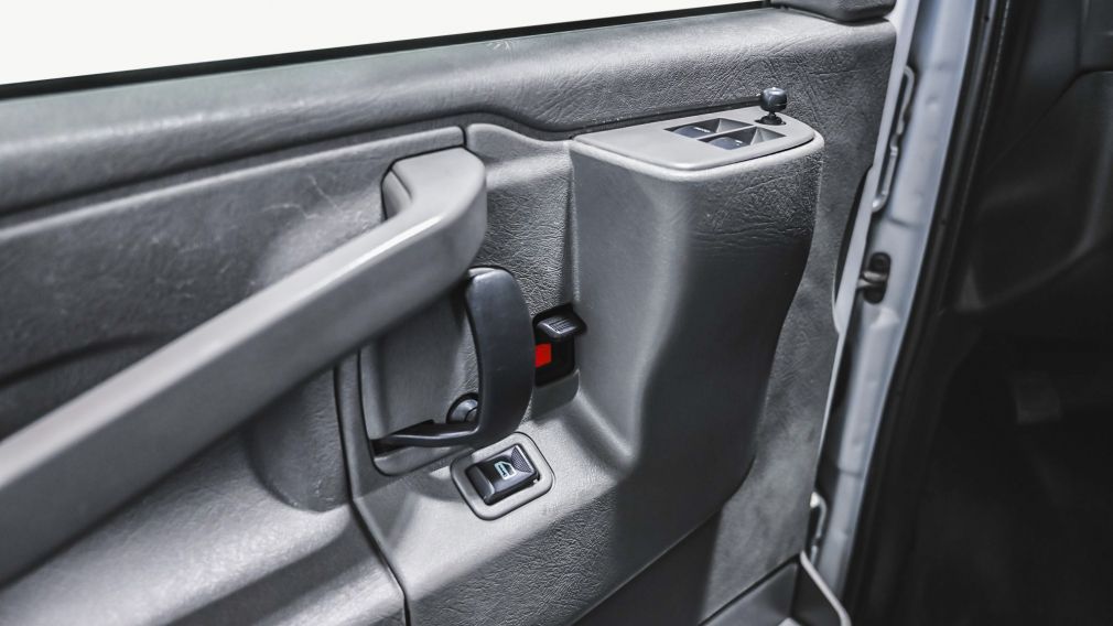GMC Savana RWD 2500 135″ 2023 d’occasion à vendre - 13