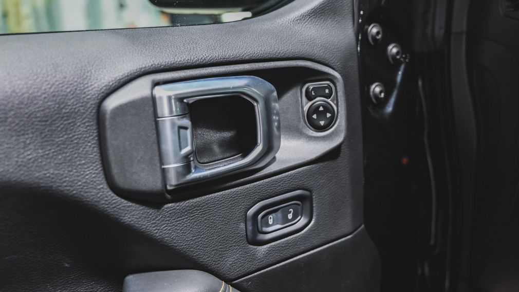 Jeep Wrangler Sahara 2024 d&rsquo;occasion à vendre - 14