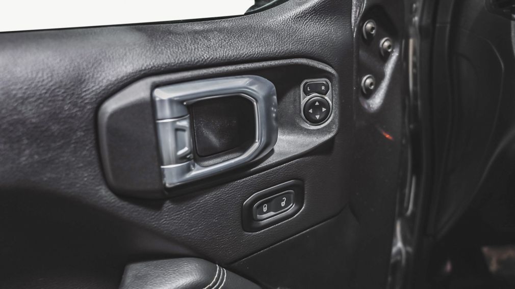 Jeep Wrangler Unlimited Sahara 2021 d&rsquo;occasion à vendre - 17