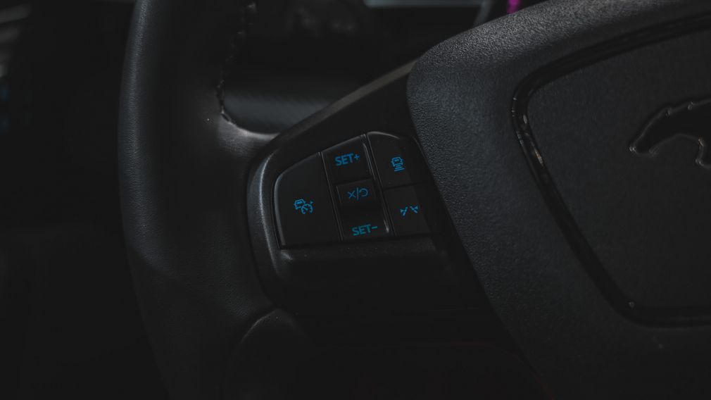 Ford Mustang Mach-E Premium 2023 d&rsquo;occasion à vendre - 17