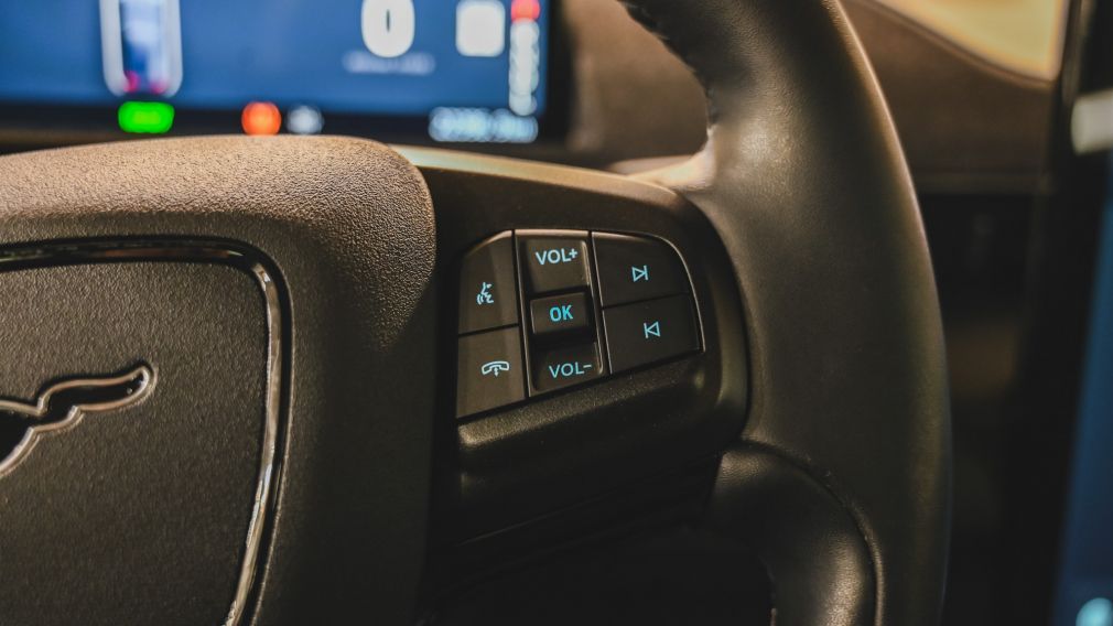 Ford Mustang Mach-E Premium 2023 d&rsquo;occasion à vendre - 18