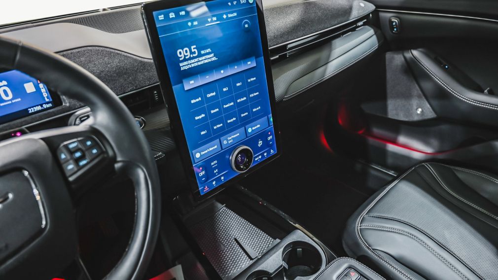 Ford Mustang Mach-E Premium 2023 d&rsquo;occasion à vendre - 21