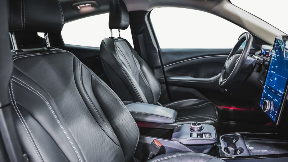 Ford Mustang Mach-E Premium 2023 d&rsquo;occasion à vendre - 28